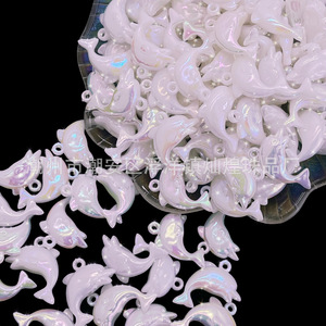 Pendentifs dauphin en acrylique irisé pour la fabrication de bijoux pour enfants, fournitures artisanales, origine Chaozhou - Product Image 1