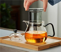 Théière en verre soufflé à la main de 570 ml, verte, compatible cuisinière, avec bec verseur et infuseur amovible pour thé en vrac ou thé fleuri