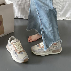 Nouvelles chaussures d'été 2025 pour femmes, chaussures de course décontractées à semelle épaisse et bout rond, chaussures polyvalentes pour étudiants - Product Image 2