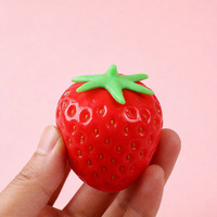 Jouets anti-stress en TPR en forme de fruits simulés, fraises remplies de farine, pour adultes et enfants, pour soulager le stress, décompression, à presser, à pincer, cadeau