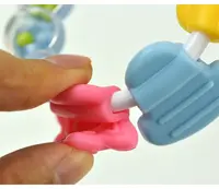 新生児手作りかぎ針編みビーズ用の新しい感覚玩具ベビーティーザーブレスレット木製動物歯リング赤ちゃん木製玩具木製ティーザー