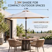 Parasol de terrasse 2,3 m avec manivelle inclinable autobloquante en aluminium, 6 baleines en acier et 18 LED solaires pour l'hôtellerie extérieure