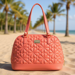 Sac à main décontracté pour femme Fana Aubrey M3754 en corail matelassé en forme de dôme avec bandoulière chaîne et fermeture éclair - Product Image 2