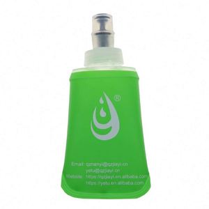 กระติกน้ำแบบพับได้พิมพ์โลโก้ได้ วัสดุเนื้อนุ่ม สำหรับกีฬากลางแจ้ง - Product Image 1