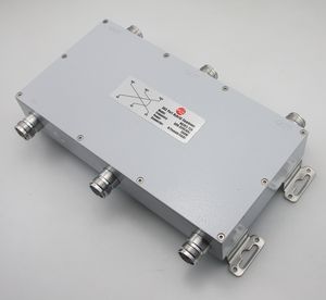 698-3800 мГц 200 Вт 3x3 порта Гибридный соединитель - Product Image 1