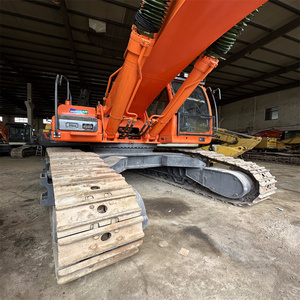 Excavatrice sur chenilles d'occasion Doosan DX500LC-9 C à vendre à bas prix, mettant l'accent sur les composants essentiels : moteur et propulseur - Product Image 4