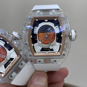 Reloj Mecánico Skeleton Tonneau para Hombre, Diseño Espacial Único con Correa de Silicona Resistente, Estilo Deportivo de Lujo - Product Image 2