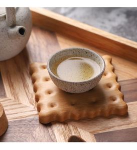 Sous-verres en bois massif au design moderne, mini, mignons, en forme de biscuit, en liège, en chêne, pour biscuits - Product Image 3