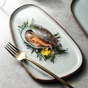 Juego de platos de cena irregulares de cerámica Chaozhou, platos ovalados rectangulares oblongos de porcelana gris reactiva para bonito restaurante - Product Image 2