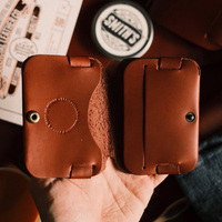 Dompet Set Kulit Sapi Retro Modis Vintage Custom Fashion dengan Kancing Lipat, Kantong Penyimpanan Tebal, Ukuran Unisex