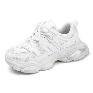 รองเท้าลำลองแฟชั่นปรับแต่งได้สำหรับผู้ชายสไตล์การเดินรองเท้าวิ่งกีฬากลางแจ้ง - Product Image 1