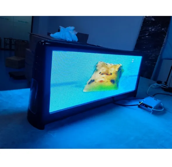 Çift taraflı tam renkli su geçirmez araba çatı kaydırma reklam ile HD performans mesajı LED ekran P4mm montaj