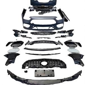 Kit carrosserie pour Mercedes Benz Classe C W206 C63 AMG Facelift, nouvelle version, pare-chocs avant et arrière en plastique rouge - Product Image 1