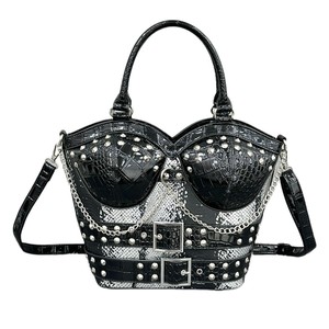 Sac fourre-tout unique pour femme en PU à motif alligator, décoré de rivets, avec bandoulière chaîne et fermeture à boucle, design composite tendance et mode - Product Image 5