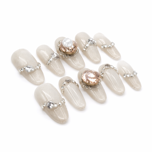 Faux ongles à presser blancs pailletés avec strass et perles, forme amande, prêts à poser, kit professionnel - Product Image 1
