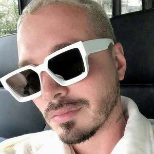 Lunettes de soleil rétro tendance 2025 avec logo personnalisé, grandes montures couleur bonbon pour femmes, lunettes de soleil carrées blanches pour la conduite pour hommes - Product Image 2