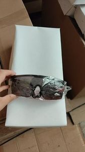 OEM đen trong suốt công nghiệp Hàn bảo vệ kính tối an toàn hàn kính cho thợ hàn - Product Image 6