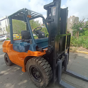 מלגזה דיזל משומשת <span class=keywords><strong>5</strong></span> טון מתוצרת יפן עם משקל נגד, גובה הרמה 3000 מ\\\"מ, תורן דו-שלבי, מתאימה למוסכים, חוות ומסעדות - Product Image 5