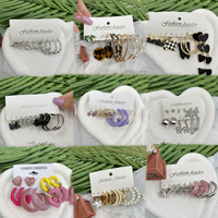 Boucles d'oreilles créoles tendance en acrylique pour femmes, avec pendentifs perle, papillon et cœur, accessoires de bijoux plaqués or