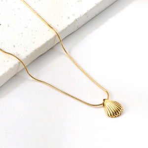 จี้เปลือกหอย สร้อยคอสแตนเลส สไตล์มินิมอล แฟชั่นเครื่องประดับสำหรับผู้หญิง - Product Image 3