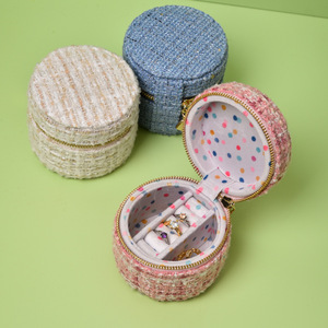 Fuxin <strong>Vintage</strong> <strong>Jewelry</strong> Storage <strong>Box</strong> Portable Anti-Oxidation Case for Earrings Necklaces &amp; Rings - Product Image 2