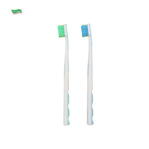 <span class=keywords><strong>Brosse</strong></span> <span class=keywords><strong>à</strong></span> dents <span class=keywords><strong>orthodontique</strong></span> en forme de U avec manche en PP+TPR, certifiée CE, logo personnalisé et service OEM pour usage domestique - Product Image 2