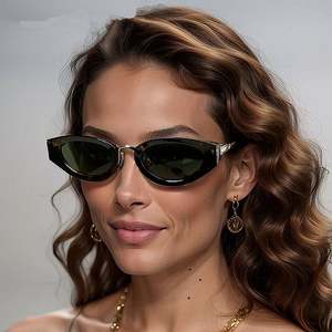 Gafas de Sol de Metal con Marco Pequeño Retro de Moda con Logotipo Personalizado 2025, Gafas de Sol de Ojo de Gato de Aleación UV400 para Hombre y Mujer - Product Image 3