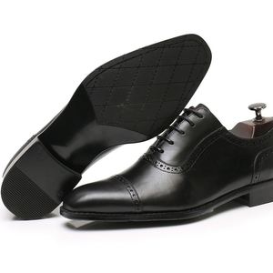 Suministro Directo de Fábrica HANMCE Zapatos Británicos para Hombre con Pátina, Brogue, Patchwork, Cordones, Punta Cuadrada, Transpirables, Antideslizantes y Ligeros - Product Image 5