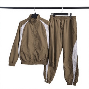 Ensemble de survêtement sportif kaki pour homme – Veste à col montant zippée et pantalon en polyester respirant – Vêtement d'automne – Coupe-vent – Vente en gros - Product Image 1