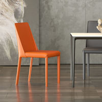 Chaise d'appoint moderne et minimaliste en cuir pleine fleur avec pieds en acier carbone et cadre épaissi pour salle à manger d'hôtel