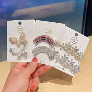 Strass <span class=keywords><strong>Plume</strong></span> Papillon Pince À <span class=keywords><strong>Cheveux</strong></span> Femmes Accessoires De <span class=keywords><strong>Cheveux</strong></span> Perle Bec De Canard arc-en-ciel Fleur Pince À <span class=keywords><strong>Cheveux</strong></span> Barrettes - Product Image 3