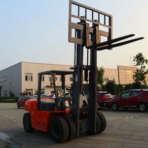 Carretilla elevadora diésel de <span class=keywords><strong>8</strong></span> toneladas al mejor precio, motor sobrealimentado todoterreno, carretilla elevadora de servicio pesado 4WD a la venta - Product Image 4