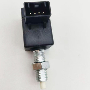 Brake <b>Light</b> <b>Switch</b> 93810-2J000 For Hyundai H-1 Kia Borrego Bongo Van Replacement Part - Product Image 3