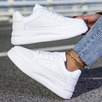 Baskets plateforme tendance pour hommes 2026, design étoile scintillante, tige en cuir microfibre, semelle MD légère, fabrication OEM ODM