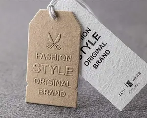 Özel konfeksiyon aksesuarları Hangtag giyim baskılı kabartmalı logolu kağıt giysi etiketi giyim için