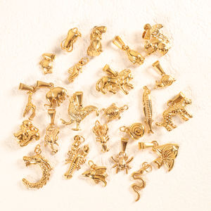 Venta al por mayor 18K chapado en oro DIY joyería delicada moda Animal elefante León langosta tortuga colgante encantos para la fabricación de joyas - Product Image 6
