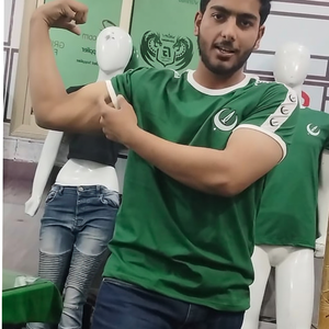 T-shirts à col rond avec logo brodé personnalisé, T-shirt à col rond personnalisé, impression de logo personnalisée sur le devant et le dos |   T-shirt personnalisé Ringer - Product Image 1