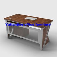Bureau de direction moderne en forme de L en bois de taille standard