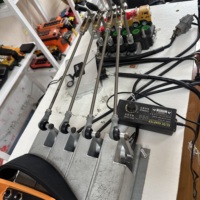 Télécommande sans fil à 4 joysticks pour grue avec alimentation 12V 24V et numéros de joysticks personnalisés