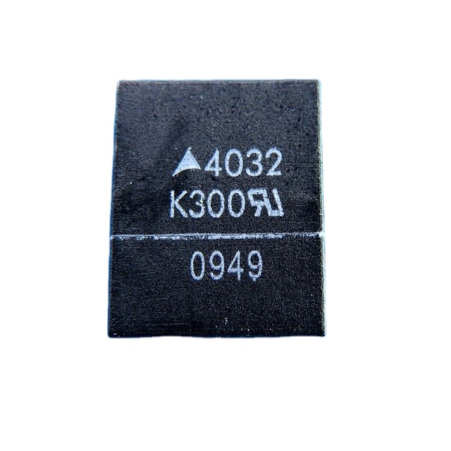 CU4032K300G2  Varistors SMD 4032 K300 New  470V 1200A