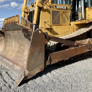 Topadora de cadenas Caterpillar D8R amarilla con capacidad de nivelación de 8.6m, equipo de construcción de alta eficiencia - Product Image 4