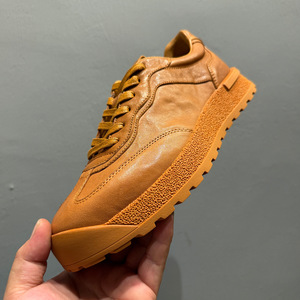 Baskets plateforme rétro en cuir véritable marron à talon bas pour hommes, chaussures décontractées à lacets couleur unie avec semelle épaisse adhésive - Product Image 1