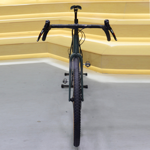Bicicleta de Carretera y Montaña de Gravel para Adultos con Cuadro de Aluminio de 16 Pulgadas, Frenos de Disco de Fibra de Carbono, 700cc, 11kg - Product Image 3