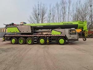 Grue sur camion d'occasion ZOOMLION ZTC1300V Modèle 2020 Capacité 130T Moteur et pompe de haute qualité Livraison gratuite Prix bas En stock - Product Image 2