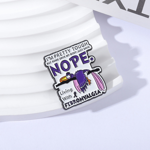 Je suis assez résistante, mais parfois mon corps dit NON, épingles en émail personnalisées, broche pour vivre avec la fibromyalgie, badge de revers, bijoux, cadeau - Product Image 2