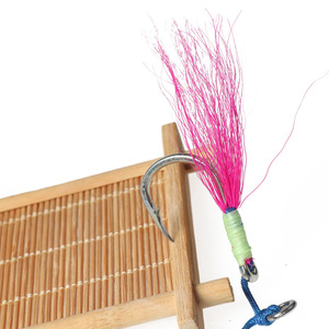 Anzuelo de Pesca Musta Feather Jig, Reforzado 4X, Doble Anzuelo, Acero con Alto Contenido de Carbono, para Pesca en Agua Salada - Product Image 2