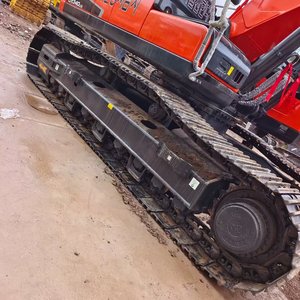 รถขุด DOOSAN DX340 มือสอง 34 ตัน เครื่องยนต์คัมมินส์ ปั๊มไฮดรอลิกคาวาซากิ มอเตอร์ วาล์ว KYB ชั่วโมงการใช้งานต่ำ สภาพ 90% ใหม่ ราคาแข่งขัน ปี 2023 - Product Image 3