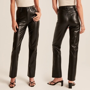 <span class=keywords><strong>Pantaloni</strong></span> <span class=keywords><strong>Neri</strong></span> da <span class=keywords><strong>Donna</strong></span> a Vita Alta in Ecopelle Lucida, Gamba Dritta, Effetto Bagnato, Slim Fit, in Pelle PU - Product Image 1