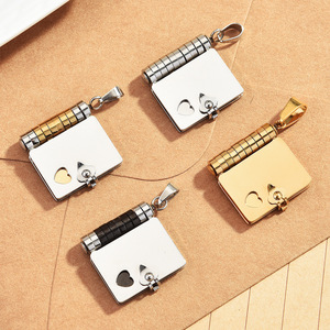 Collana con Ciondolo Personalizzabile in Acciaio Inossidabile Placcato Oro 18K, Apribile, Stile Trendy, Girocollo per Coppia, Idea Regalo - Product Image 5