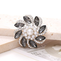 Nouveaux accessoires de luxe créatifs DIY en perles et cristaux, motif cheval éblouissant, en alliage de zinc, avec trou diamanté, pour coques de téléphone, miroirs et accessoires floraux DIY